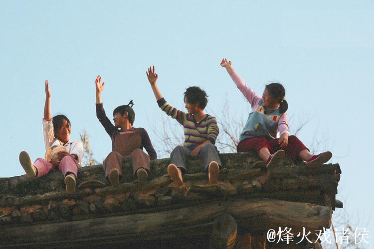 以足球为窗，大山深处的孩子们眺望未来