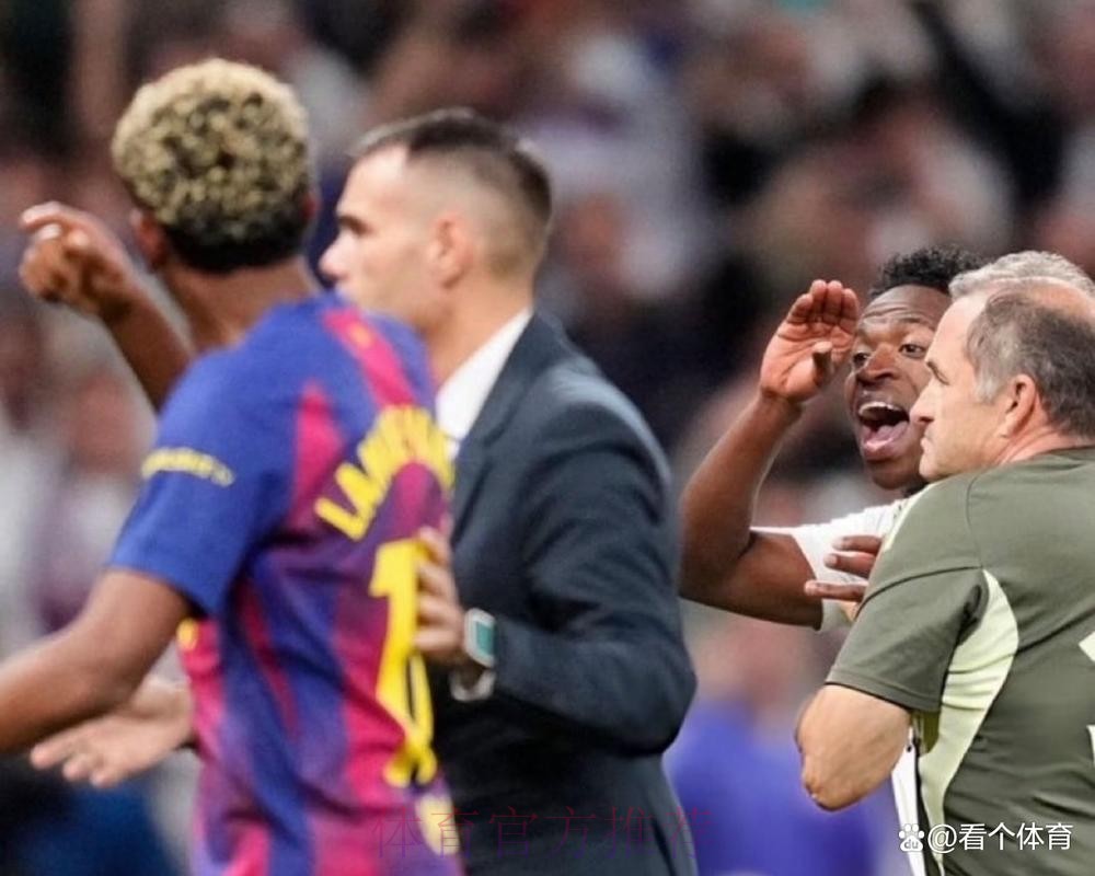 皇马官方:明天召开紧急会议 讨论巴萨裁判门事件 皇马官方:明天召开紧急会议 讨论巴萨裁判门事件